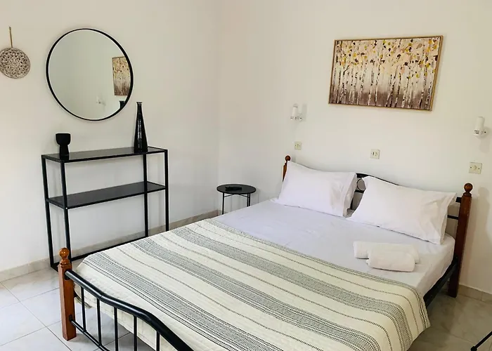 Skopelos Inn